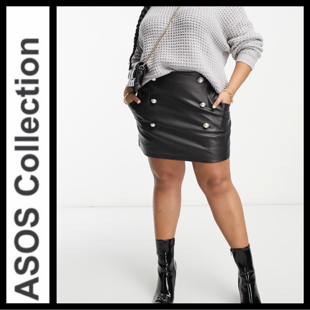 NWT ASOS DESIGN Curve faux leather mini skirt with pearl button detail in black